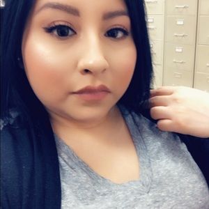 Meet your Posher, Juana